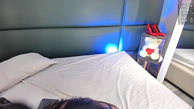 alexamonroe  online show from 09.15.25