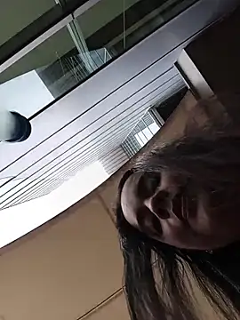 Lambedora 69 online show from 04.14.26