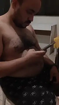 Snapshot of Urso_Nerd chatting on 05.13.26 Urso Nerd online show from 05.13.26