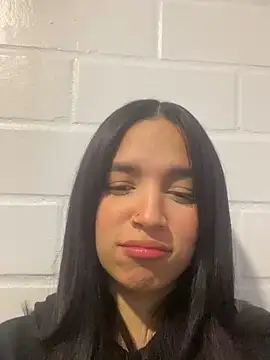 Snapshot of sofia_model chatting on 10.23.25 sofia model online show from 10.23.25