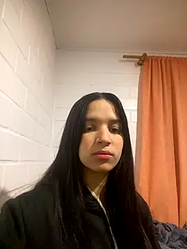 Snapshot of sofia_model chatting on 10.27.25 sofia model online show from 10.27.25