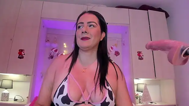 AlicePipper online show from 12.18.25