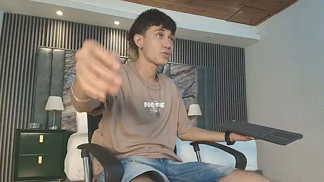 Michael blue online show from 01.08.26