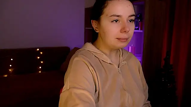 Snapshot of Di_na_Bell chatting on 01.14.26 Di na Bell online show from 01.14.26