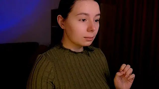 Snapshot of Di_na_Bell chatting on 02.19.26 Di na Bell online show from 02.19.26