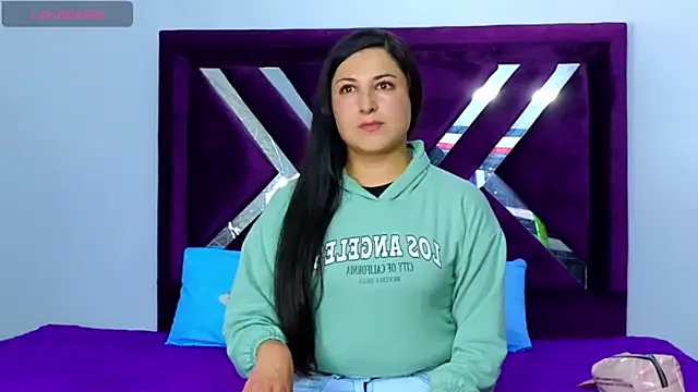 cuteeimy online show from 10.18.25