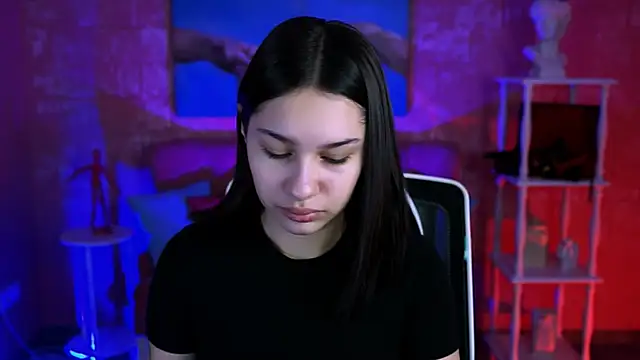 Snapshot of KimClarks_ chatting on 10.09.25 KimClarks  online show from 10.09.25