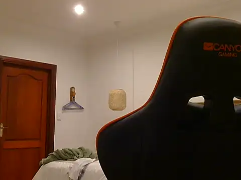 TroyDieselXXX online show from 04.18.26