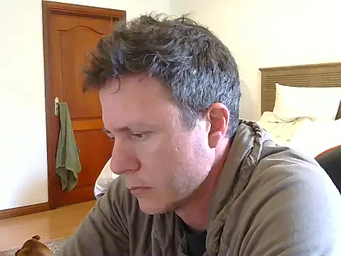 Snapshot of TroyDieselXXX chatting on 06.18.26 TroyDieselXXX online show from 06.18.26