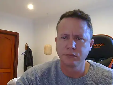 Snapshot of TroyDieselXXX chatting on 07.16.26 TroyDieselXXX online show from 07.16.26