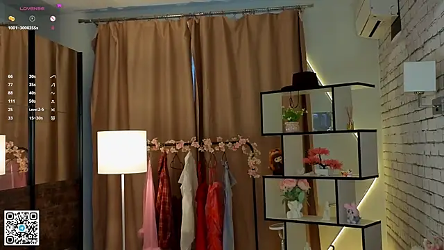 PetraHambelton online show from 09.28.25