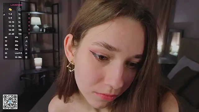 PetraHambelton online show from 11.04.25