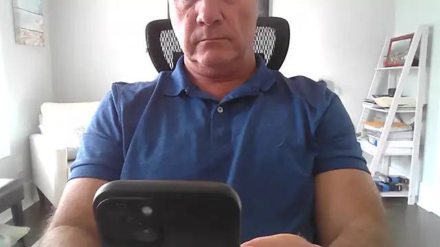 Snapshot of cyclone1212 chatting on 04.03.26 cyclone1212 online show from 04.03.26