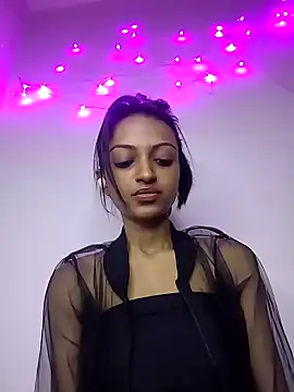 Your-Kitkat online show from 11.15.25