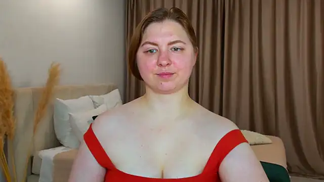 Snapshot of la__fleur chatting on 10.17.25 la fleur online show from 10.17.25