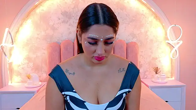 JasmineRhodes online show from 10.31.25