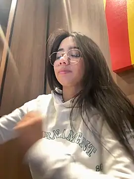 Michelle Zoe online show from 10.30.25