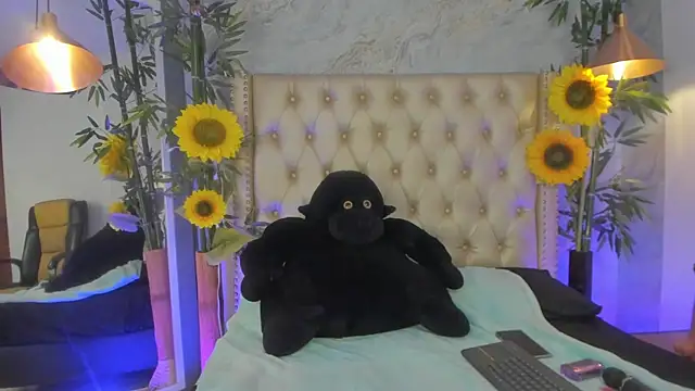 LittleeJaz online show from 12.20.25