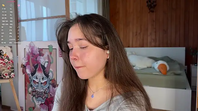 Snapshot of PlumyBun chatting on 04.13.26 PlumyBun online show from 04.13.26