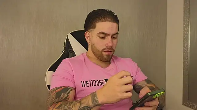 Ades Lowe online show from 11.16.25