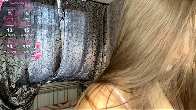 LoraDavi online show from 02.11.26