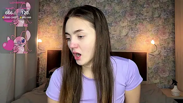 LoraDavi online show from 03.14.26