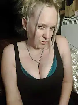 Bouncy-Bella28X online show from 10.15.25