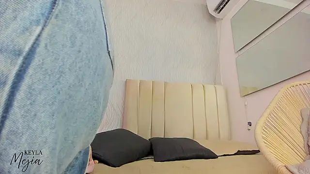 keyla mejia online show from 02.26.26