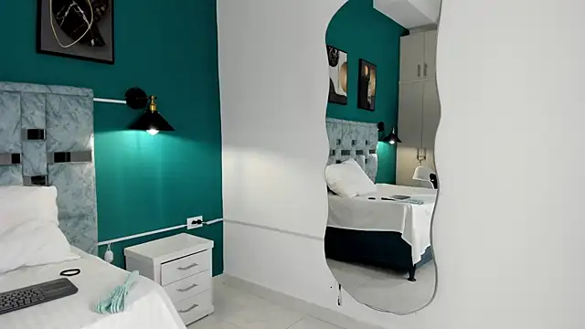 tamara lovv online show from 12.19.25