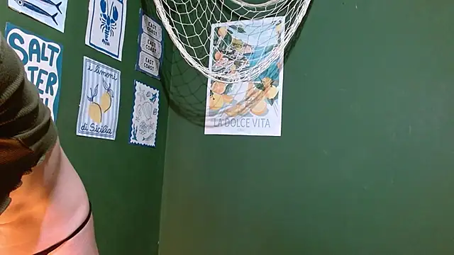 Roxiehood online show from 09.26.25