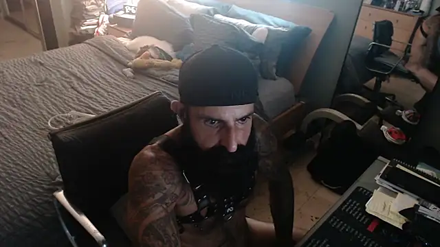 Snapshot of G_Stallion_MIA chatting on 09.15.25 G Stallion MIA online show from 09.15.25