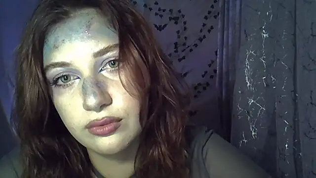 Lily Ember online show from 10.30.25