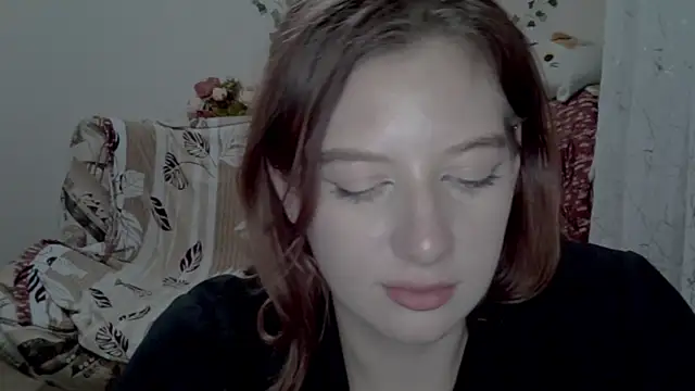 Lily Ember online show from 12.13.25