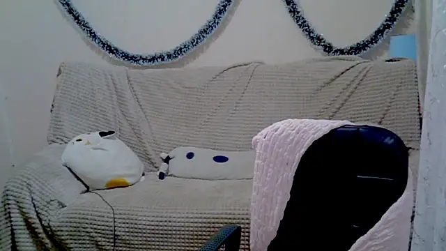 Lily Ember online show from 12.18.25