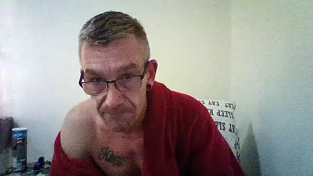 Snapshot of Kevinhot38 chatting on 12.21.25 Kevinhot38 online show from 12.21.25