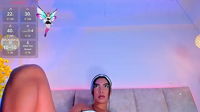 Snapshot of AbellaDannger chatting on 10.08.25 AbellaDannger online show from 10.08.25