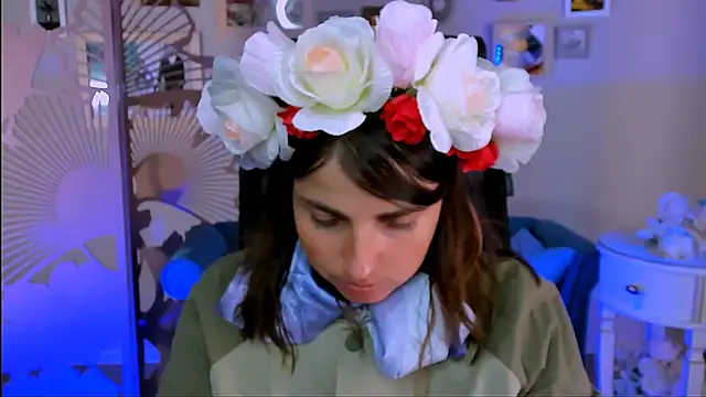 MartaEdams online show from 09.15.25