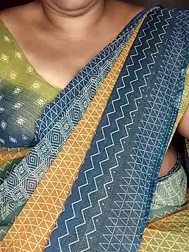 Snapshot of Mia-Telugu chatting on 12.16.25 Mia-Telugu online show from 12.16.25