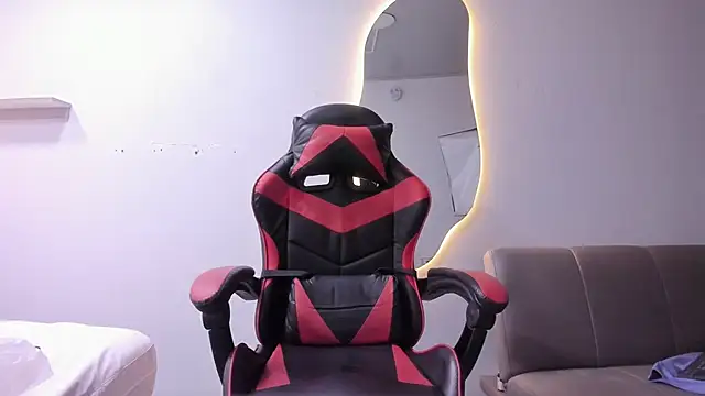 Snapshot of JackesTaylor chatting on 02.05.26 JackesTaylor online show from 02.05.26