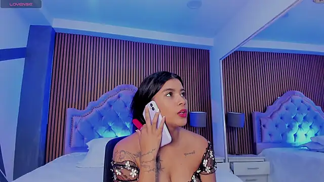 SelenaStonne online show from 09.27.25