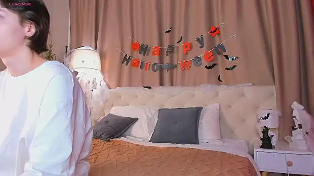 Skelerata online show from 10.30.25