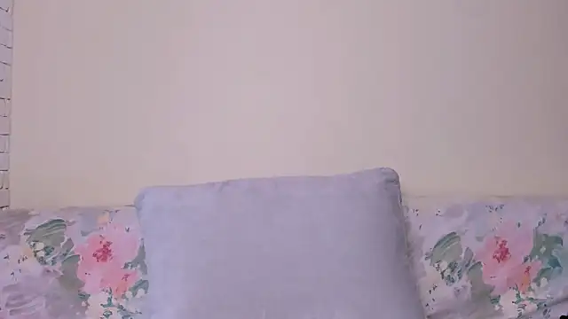 Elle Pearl  online show from 03.28.26