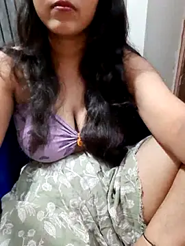 Snapshot of Kavya68 chatting on 10.11.25 Kavya68 online show from 10.11.25