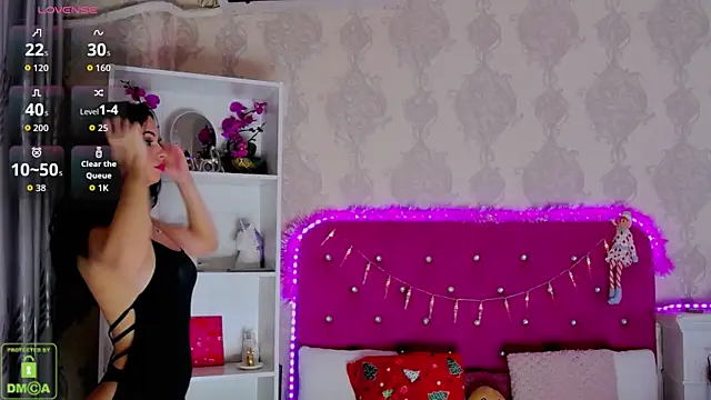 MaddySpears online show from 12.17.25