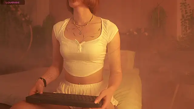 Snapshot of Serena_Waldarf chatting on 09.19.25 Serena Waldarf online show from 09.19.25