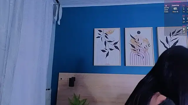 SarahMiler  online show from 09.19.25