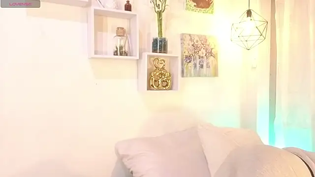 Samaraa Smith online show from 02.24.26