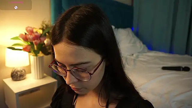 ywixos online show from 11.06.25