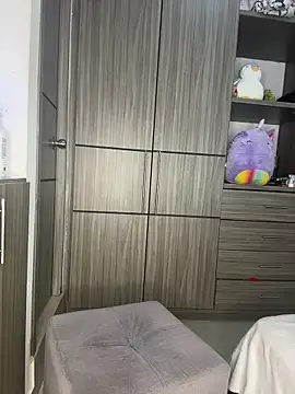 Snapshot of Mia_sweet80 chatting on 11.15.25 Mia sweet80 online show from 11.15.25