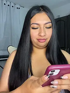 Snapshot of Issa_Santana chatting on 07.27.26 Issa Santana online show from 07.27.26
